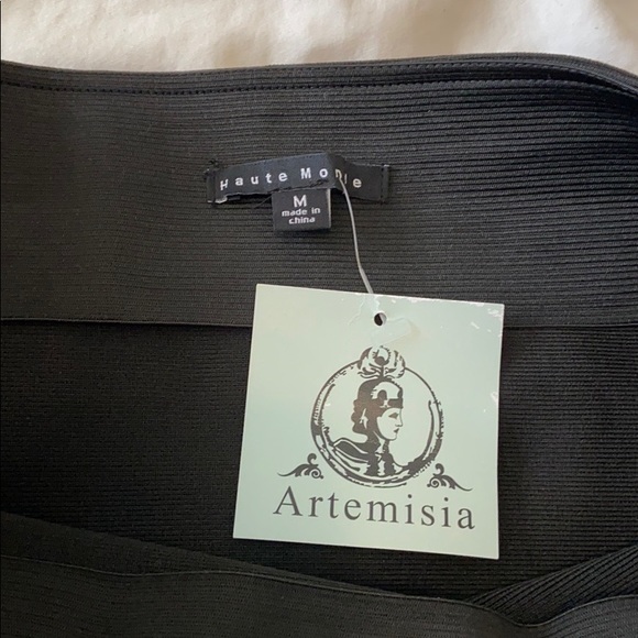 Black bodycon bandage skirt with tulip hem - Picture 4 of 4